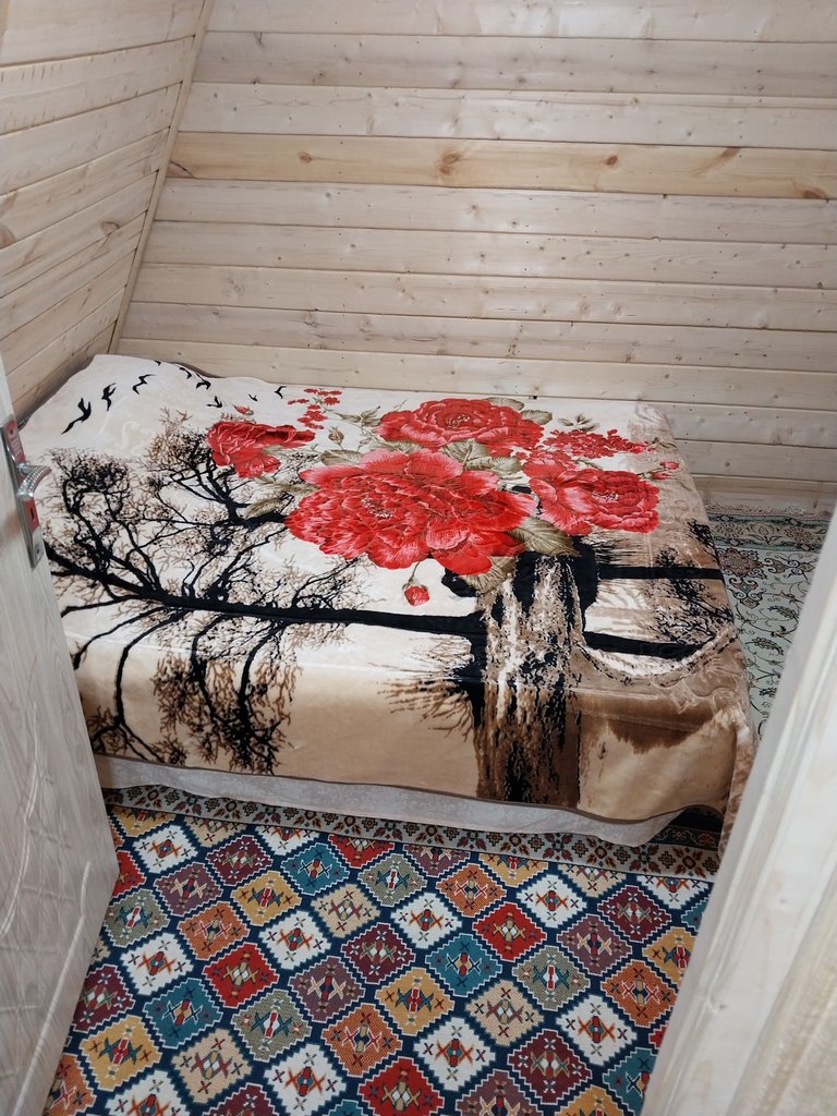 کلبه دوخوابه جنگلی سوئیسی وزن