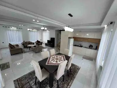 ویلا دوخوابه جنگلی دوبلکس رویال