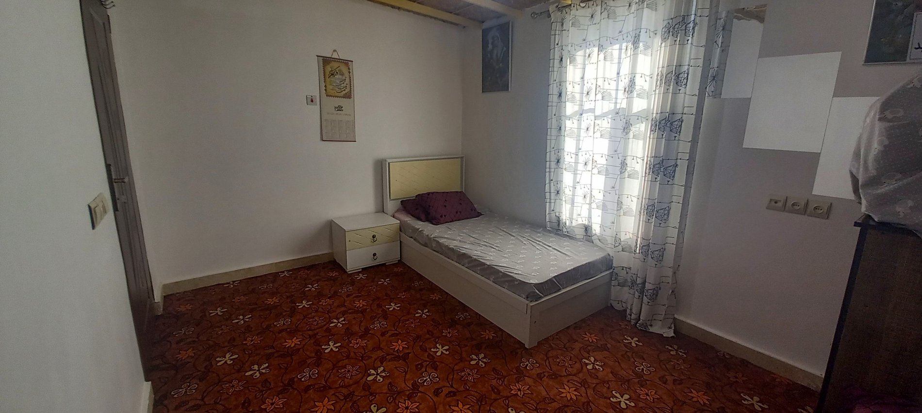 یک خوابه گل رز سوم