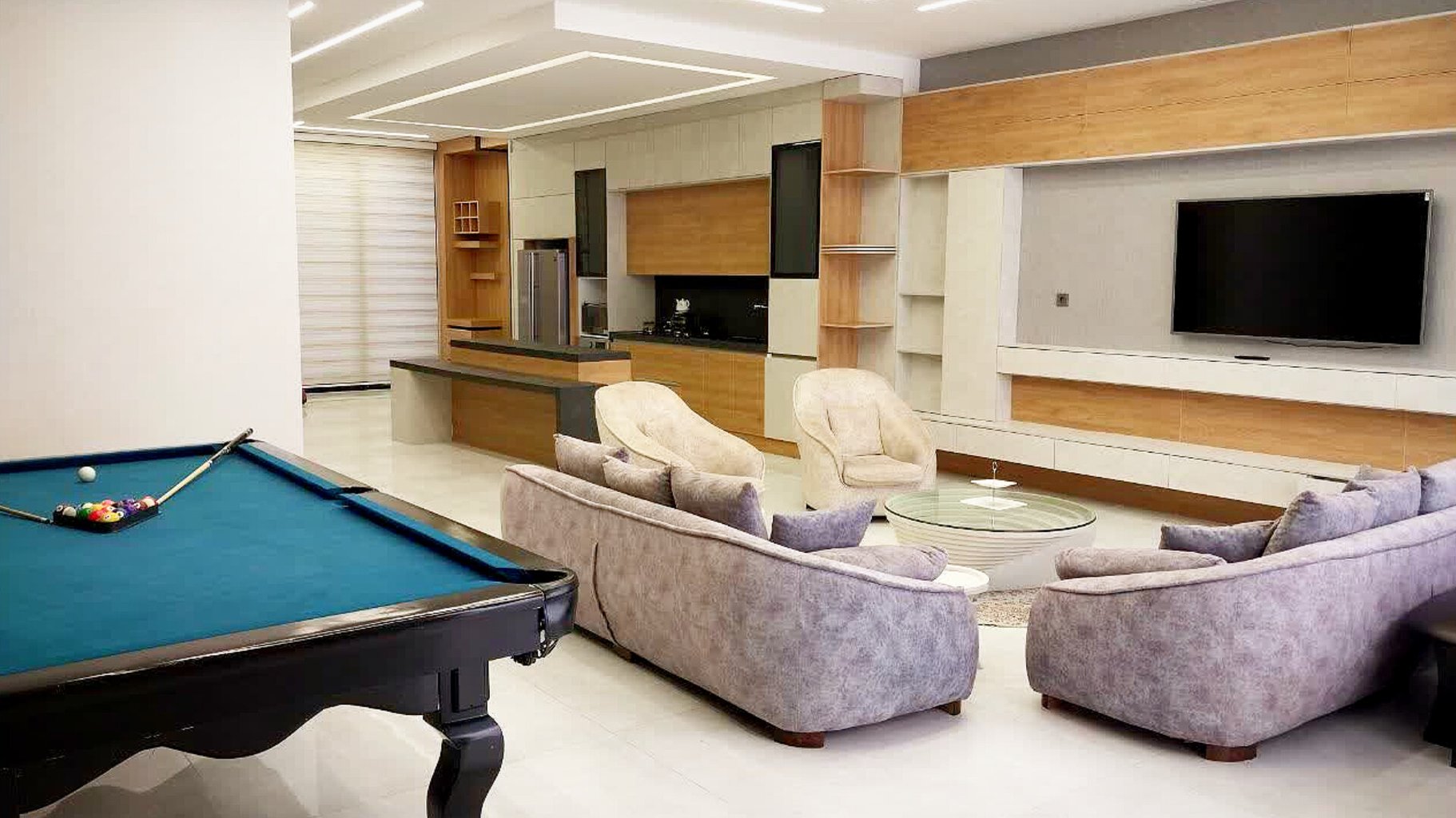 ویلا سه خوابه ساحلی استخردار آبگرم رویال