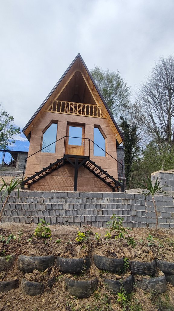 کلبه یک خوابه سوئیسی جنگلی فرخان