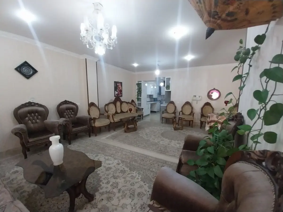 آپارتمان دوخوابه پل خواجو ۹