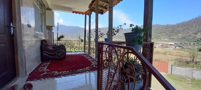 ویلا دوخوابه جنگلی سید توفیق - بالکن طبقه بالا