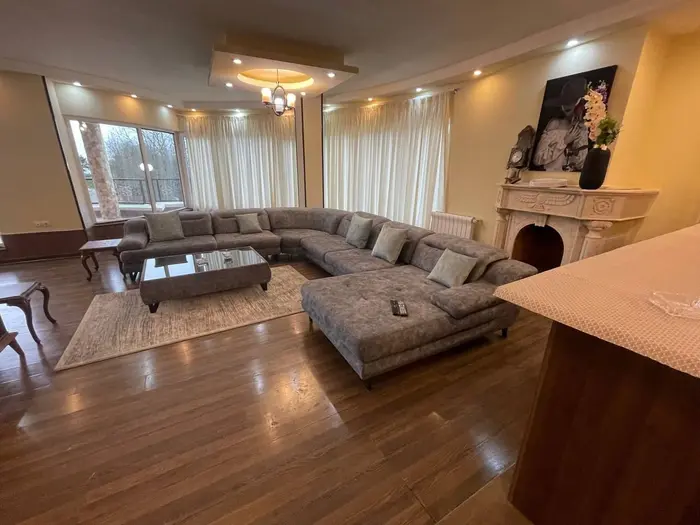 ویلا شش خوابه استخردار آبگرم کوروشیان