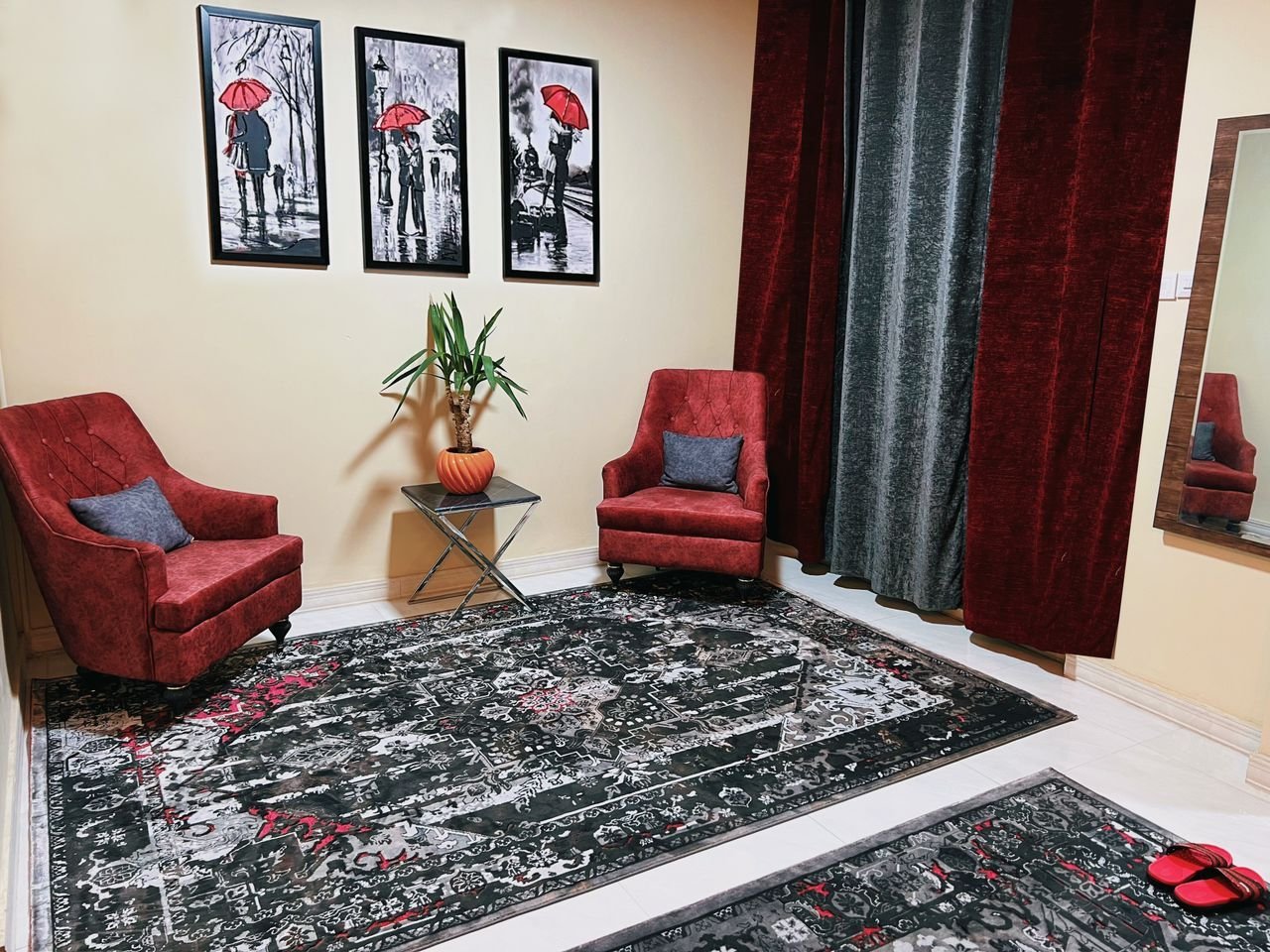 آپارتمان یک خوابه قرمز نیروهوایی