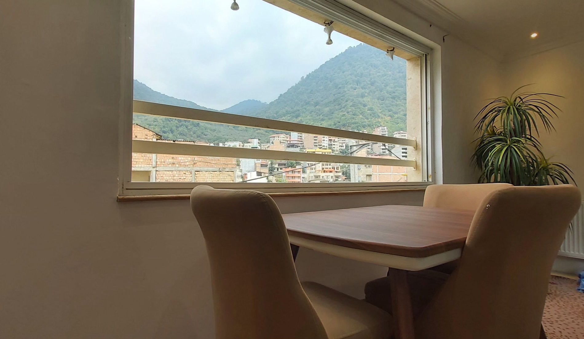 آپارتمان یک خوابه آبشار ۸ زیارت