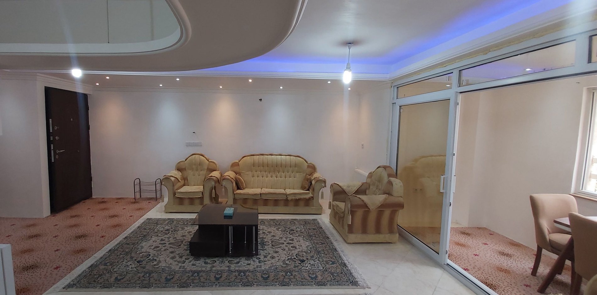 آپارتمان یک خوابه آبشار ۸ زیارت