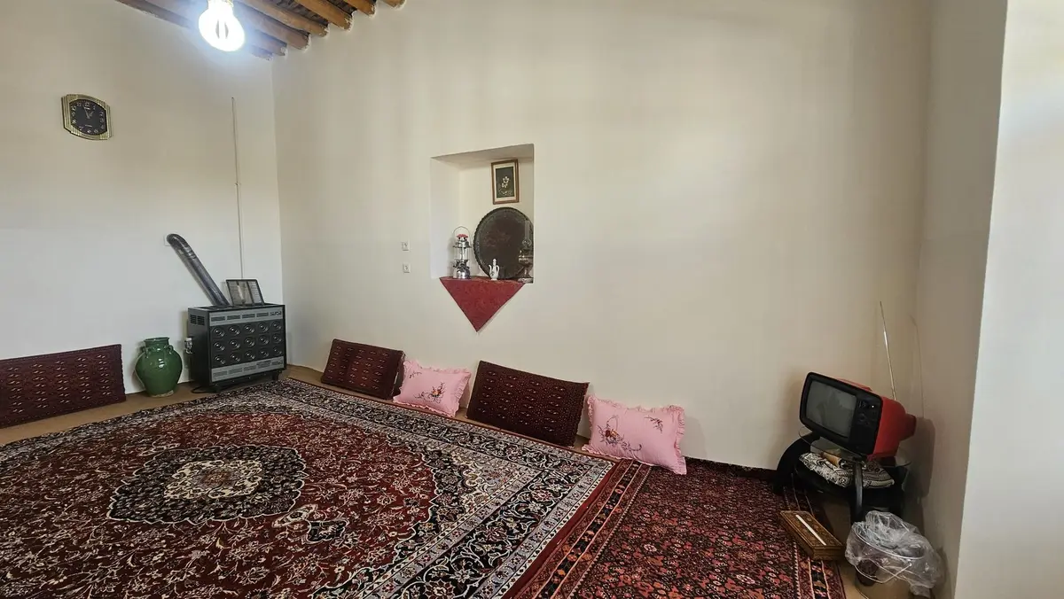 بوم گردی سالیز - واحد آرام