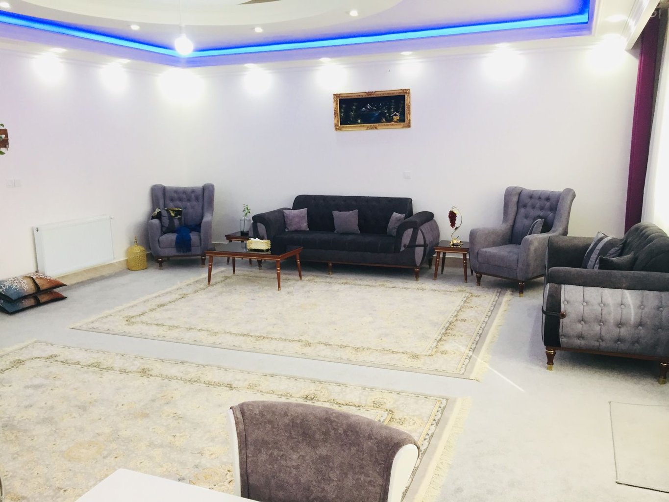 آپارتمان یک خوابه آبشاری