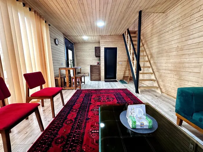 کلبه یک خوابه رامیسا ۲ - پذیرایی