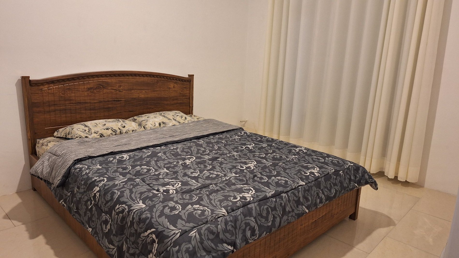 دوخوابه شب خاطرها