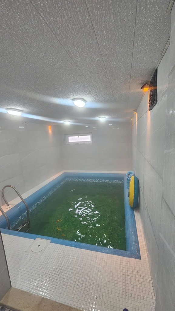 سوئیت یک خوابه استخردار آبگرم ماه عسلی