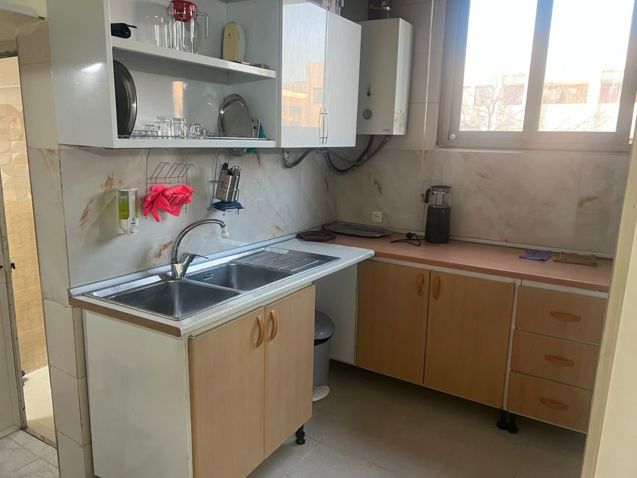 آپارتمان دوخوابه چهارباغ عباسی ۴۰