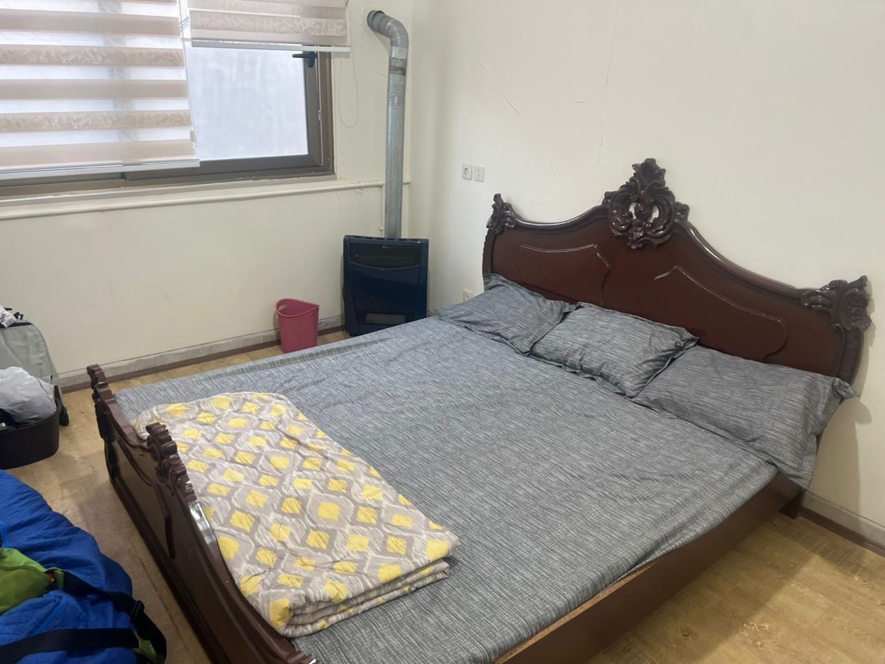 آپارتمان دوخوابه چهارباغ عباسی ۴۰