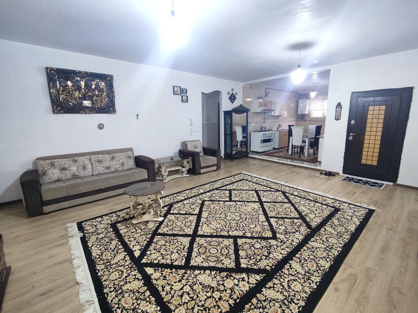 آپارتمان دوخوابه رادین