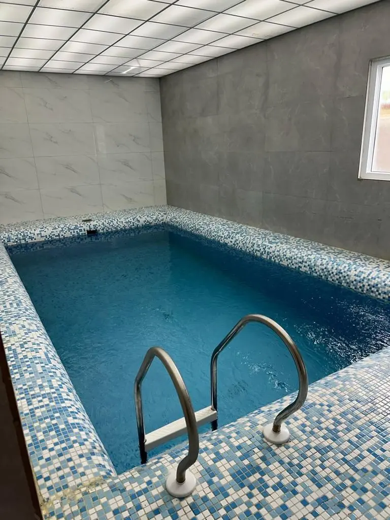 ویلا سه خوابه استخردار آبگرم فرزین فرح آباد