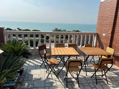 آپارتمان دوخوابه دریا ریشهر