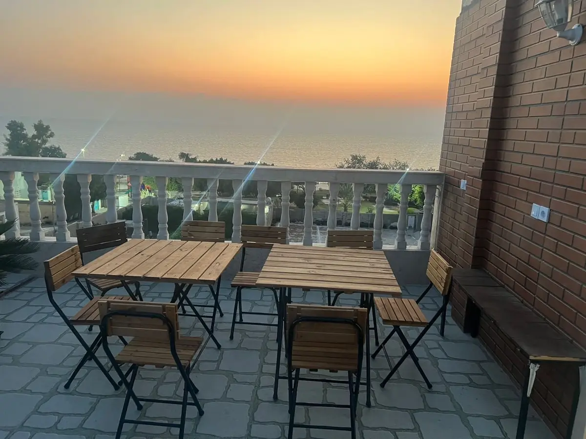 آپارتمان دو خوابه ساحلی ریشهر 2