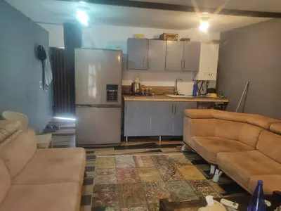 سوئیت فلت زنبق 14