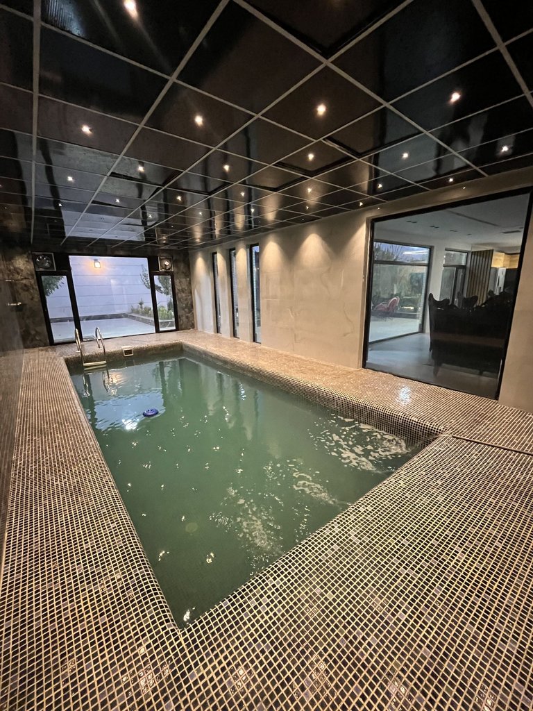 دوخوابه استخردار آبگرم متین