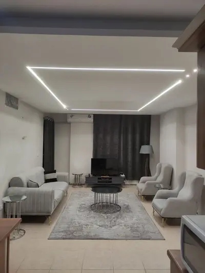 آپارتمان دوخوابه خاکستری