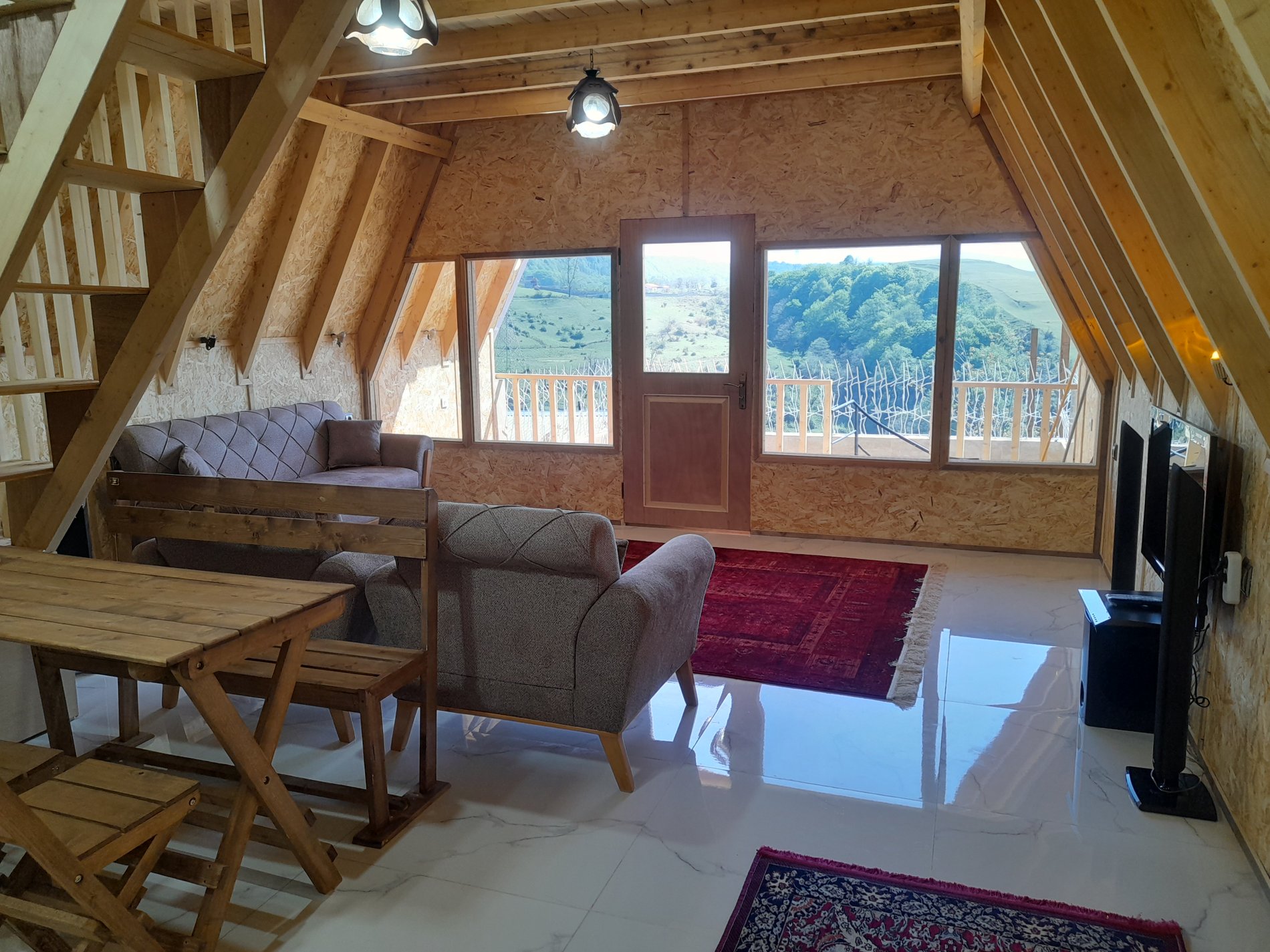 کلبه یک خوابه سوئیسی جکوزی دار پرستش