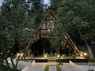 کلبه دوخوابه سوئیسی آلوچه