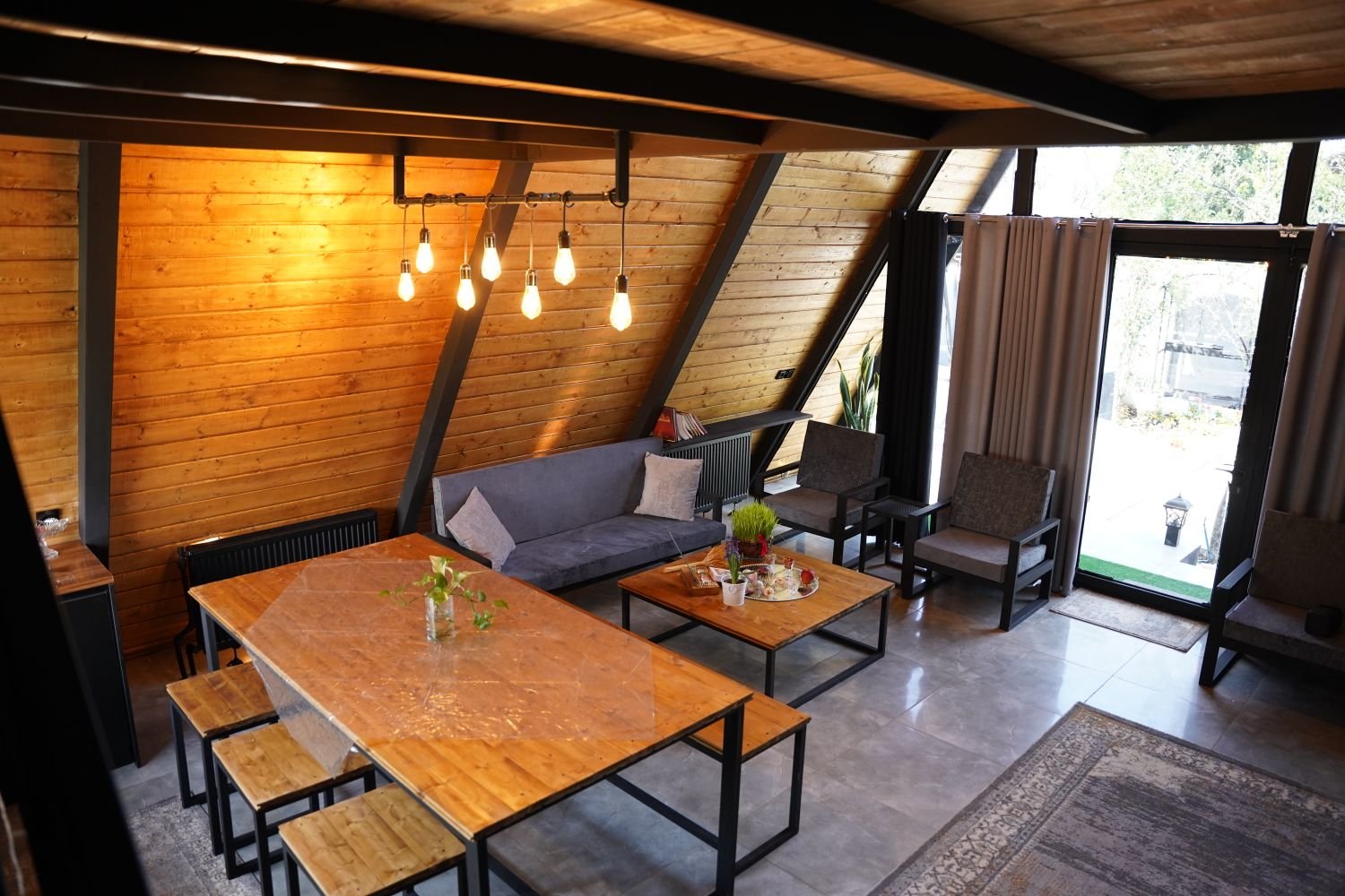 دوخوابه سوئیسی آلوچه