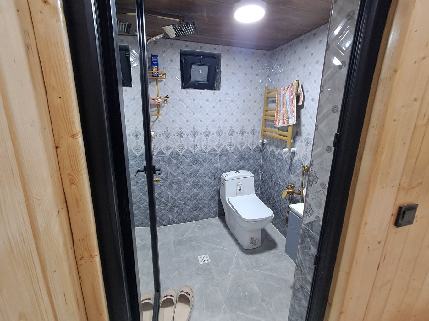 ویلا ویلا سوئیسی 