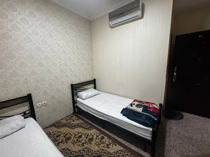 مسافرخانه زمانی - واحد ۱۱