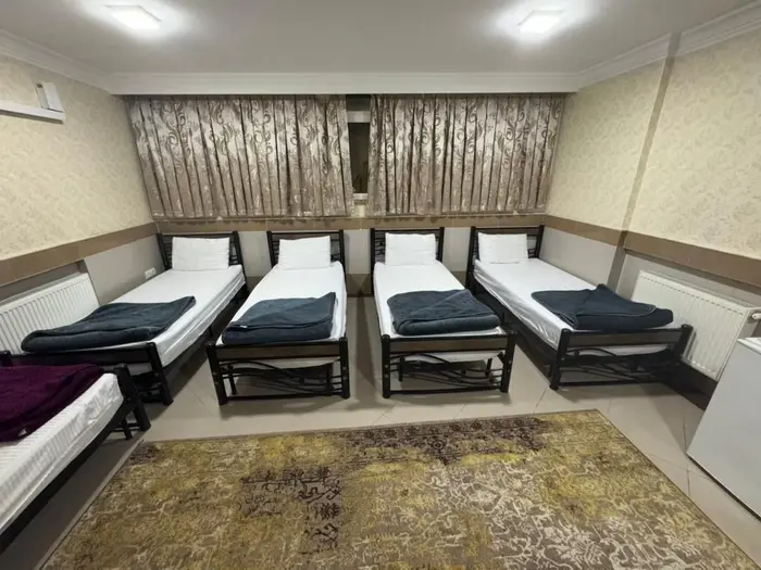 مسافرخانه زمانی - واحد 203