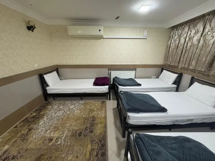 مسافرخانه زمانی - واحد 203