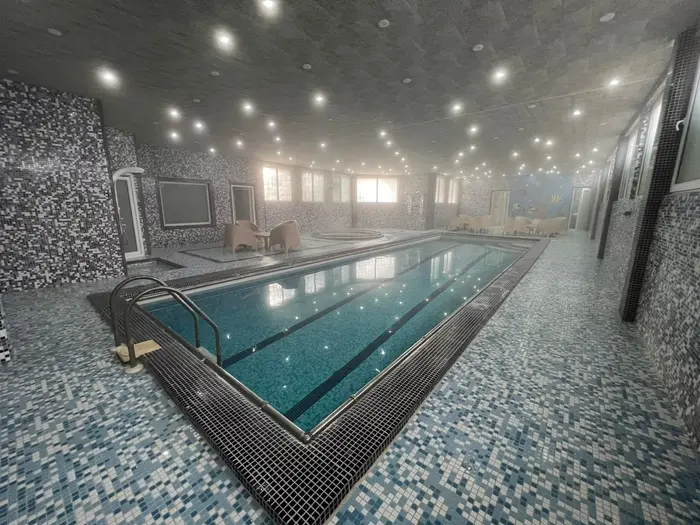 ویلا شش خوابه استخردار آبگرم عمارت رویایی - استخر