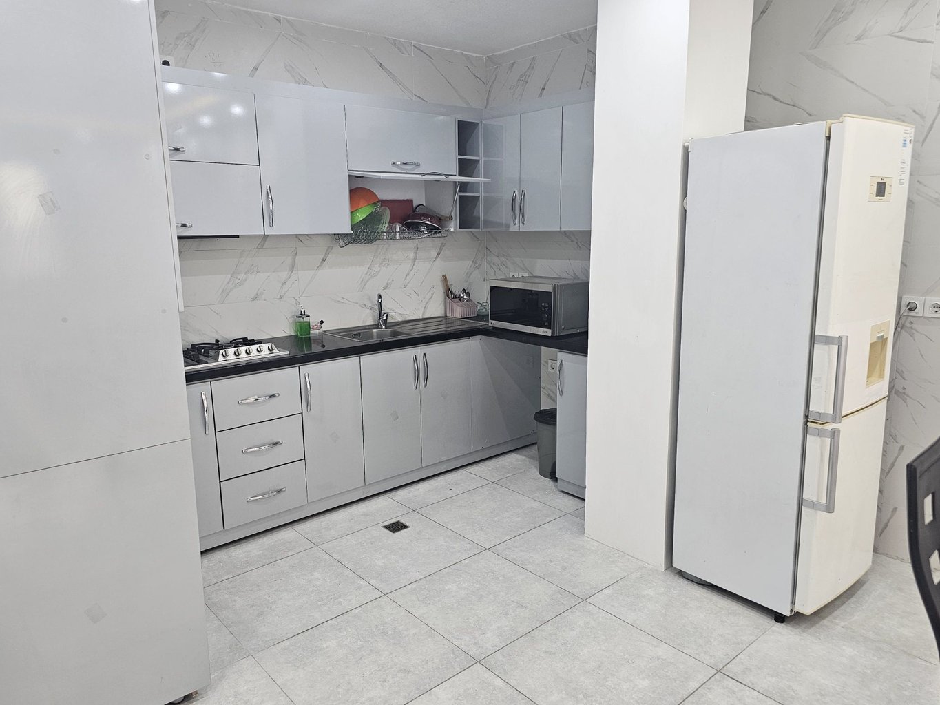 آپارتمان دوخوابه پلومریا 6