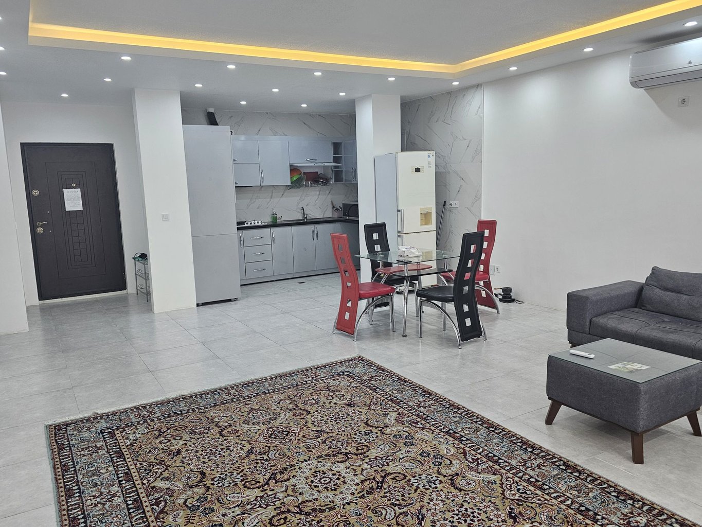 آپارتمان دوخوابه پلومریا 6