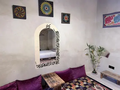 بومگردی کاژه - واحد استرینگ آرت