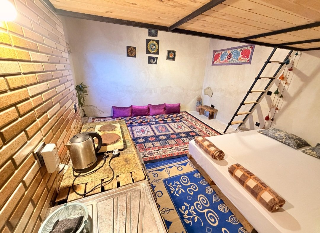 کاژه - واحد استرینگ آرت