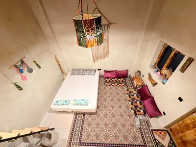 بومگردی کاژه - واحد مکرمه