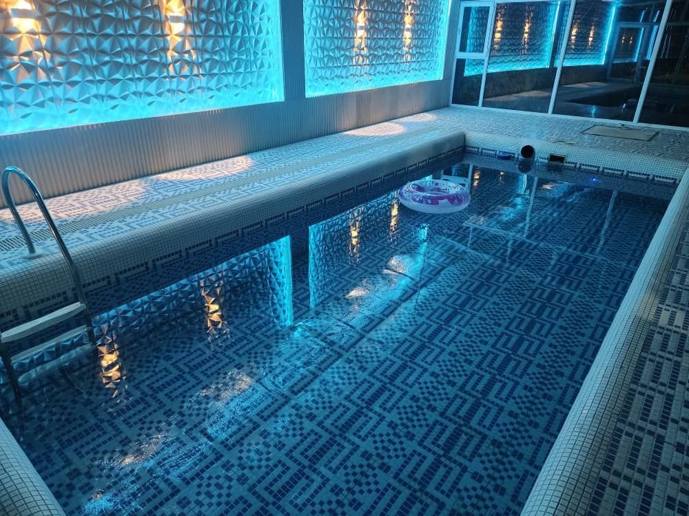 یک خوابه استخردار آبگرم قصرسفید