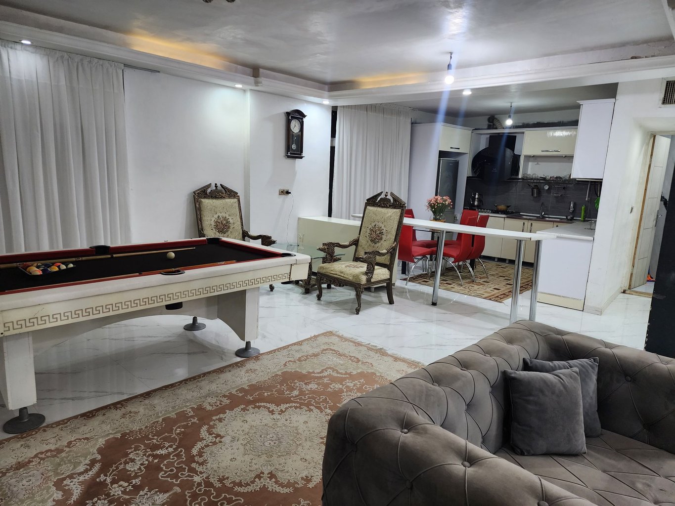 یک خوابه استخردار آبگرم قصرسفید