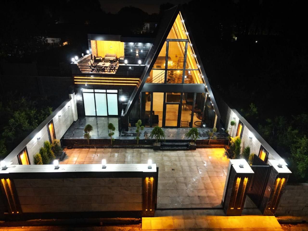 دوخوابه استخردار آبگرم بلک 1