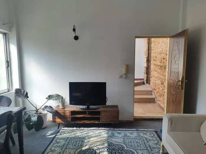 آپارتمان یک خوابه گلستان 77