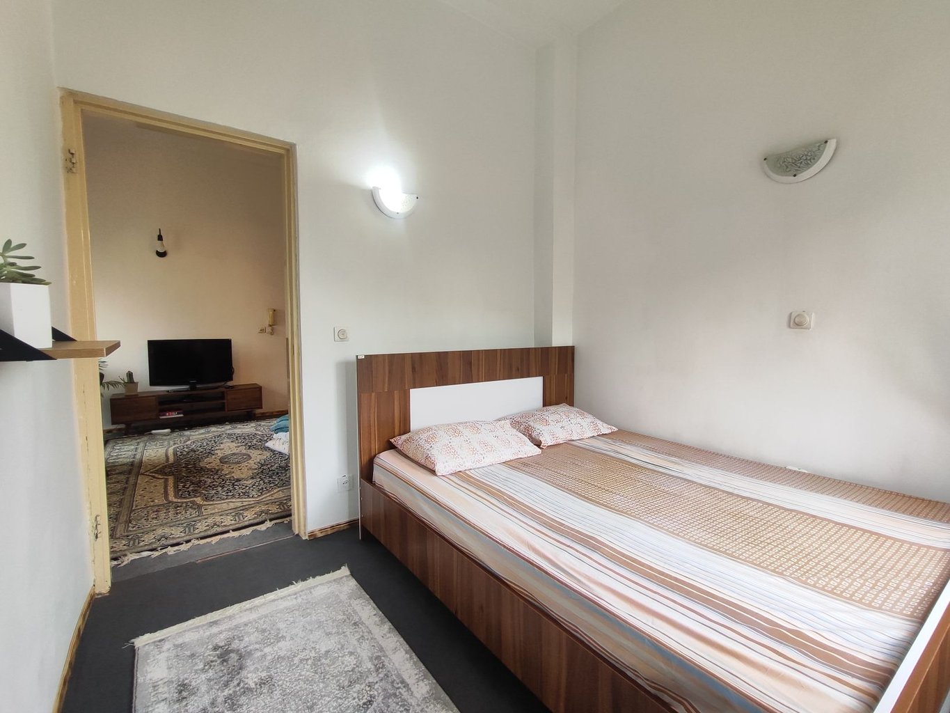 یک خوابه گلستان 77