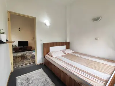 آپارتمان یک خوابه گلستان 77