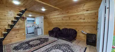 کلبه یک خوابه سوئیسی جنگلی ایهان