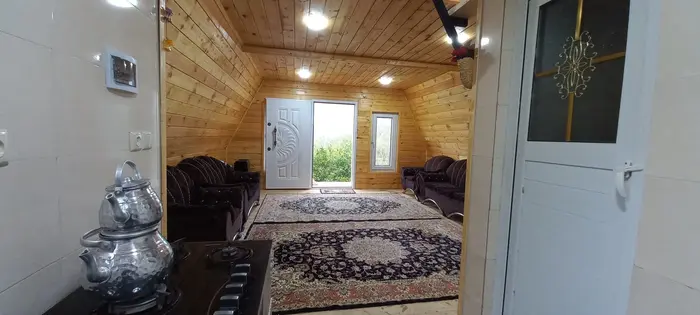 کلبه یک خوابه سوئیسی جنگلی ایهان