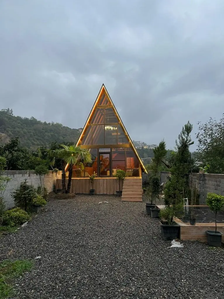 کلبه دوخوابه سوئیسی لمیز