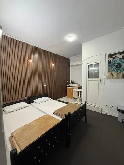 سوئیت فلت اسلانی ۱۰۳ کشاورز