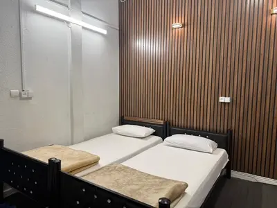 سوئیت فلت اسلانی ۱۰۳ کشاورز