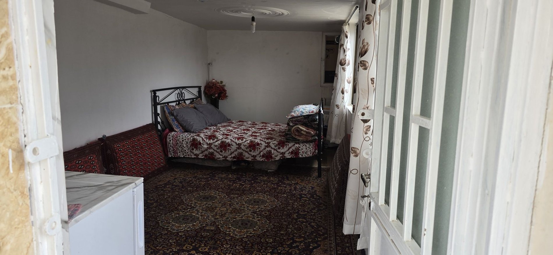 فلت اتاقک یاس